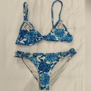 Frankie’s Bikini Crochet Floral Bikini Set with Triangle Top